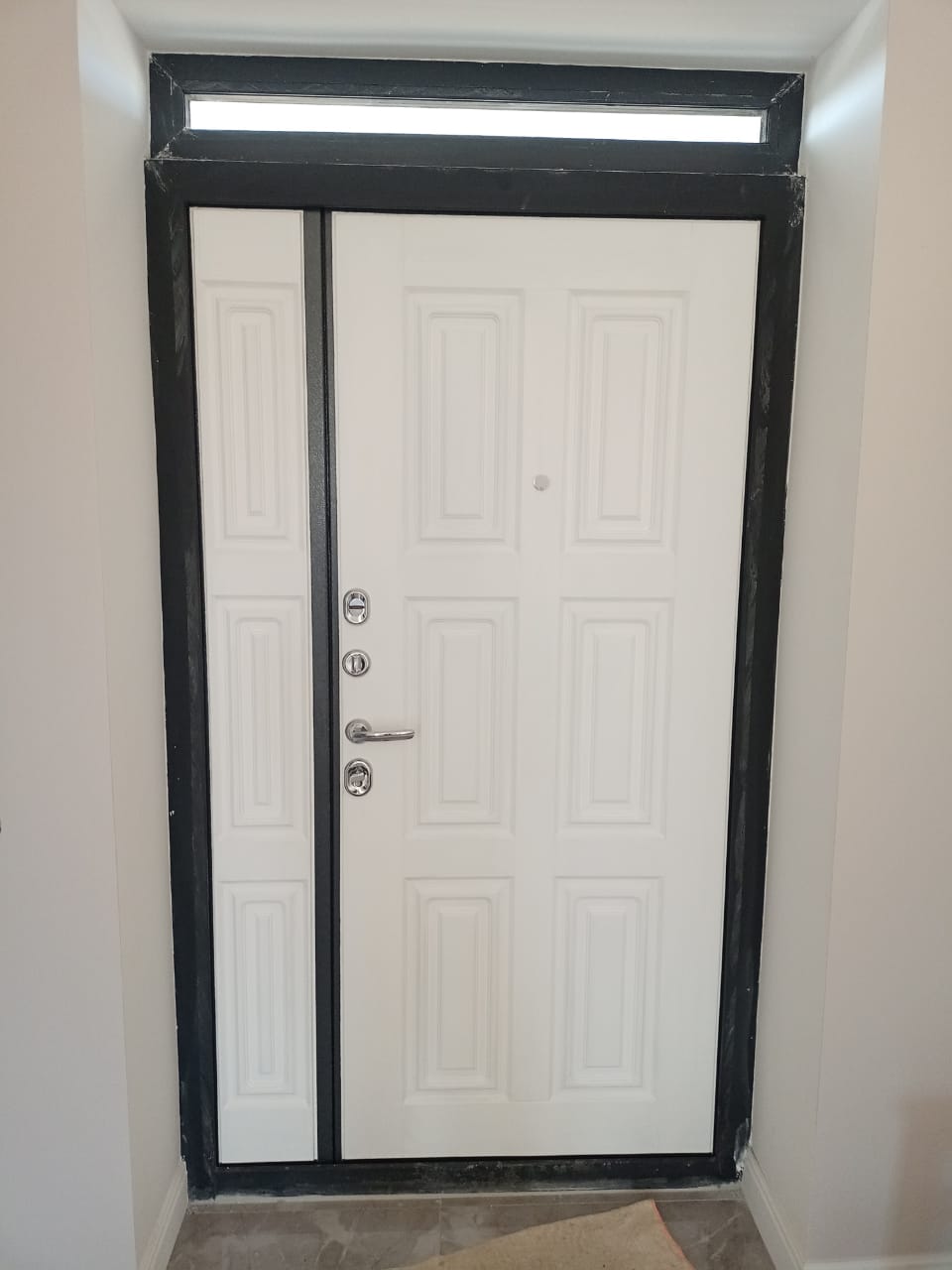 Фото двери после покраски
